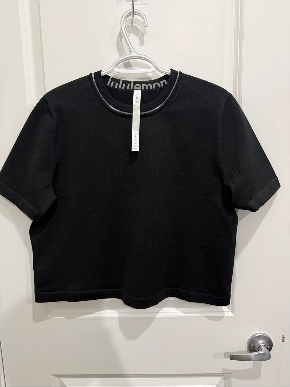 lululemon athletica Black Cropped Crew Tee